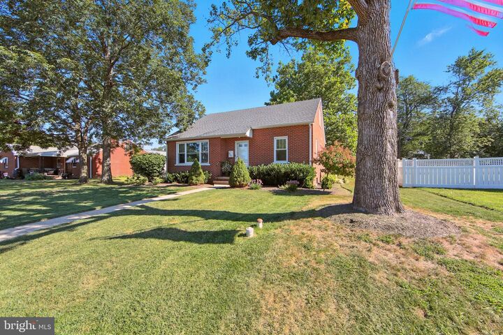 Property Photo: 925 Perkiomen Avenue PA 19446