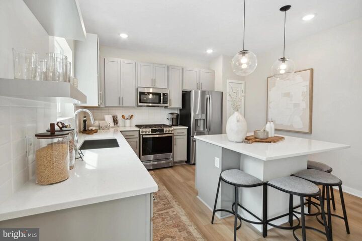 Property Photo:  94 Thornton Avenue  WV 25438 
