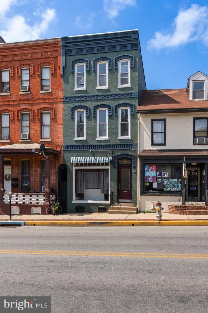 Property Photo:  475 Locust Street  PA 17512 