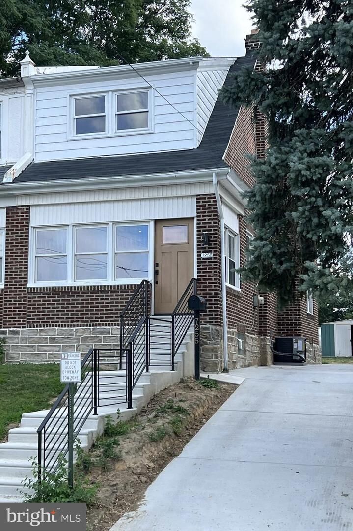 Property Photo:  7255 Bingham Street  PA 19111 