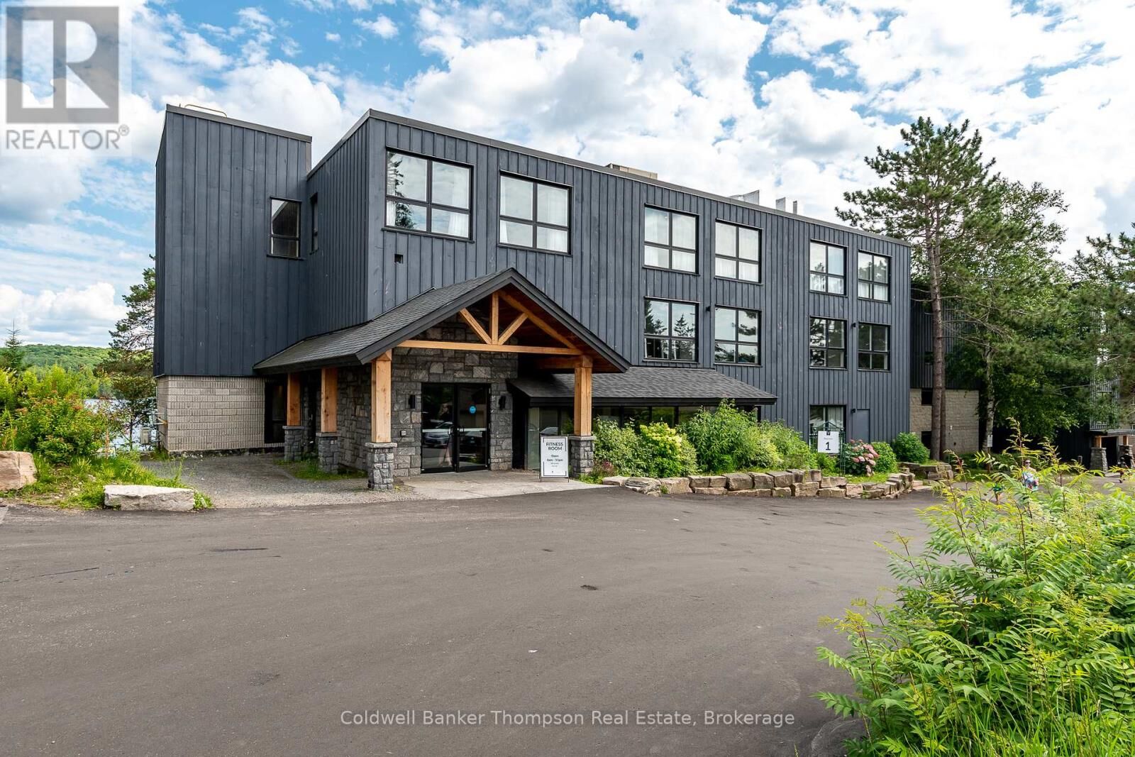 Property Photo:  1 Deerhurst Bayshore Drive 423  ON P1H 1A9 