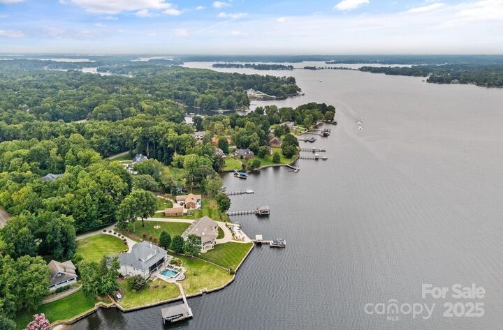 Property Photo:  346 Lakeview Shores Loop  NC 28117 