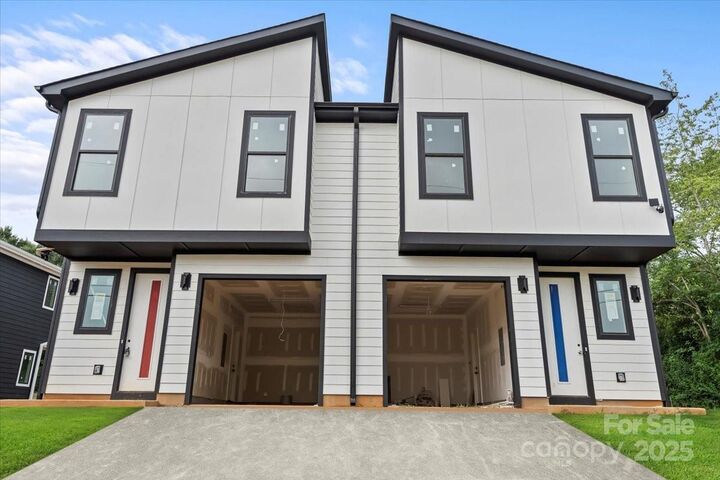Property Photo: 2510 Elmin Street NC 28208