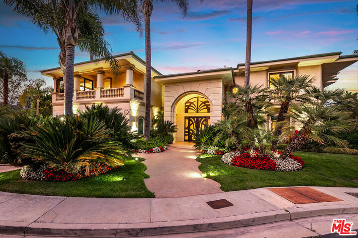 12145 Summit Ct  Beverly Hills CA 90210 photo