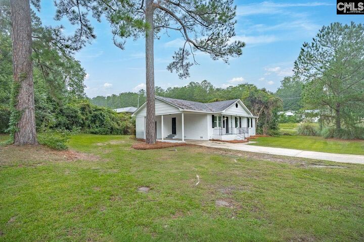 Property Photo:  425 Dutch  SC 29063 