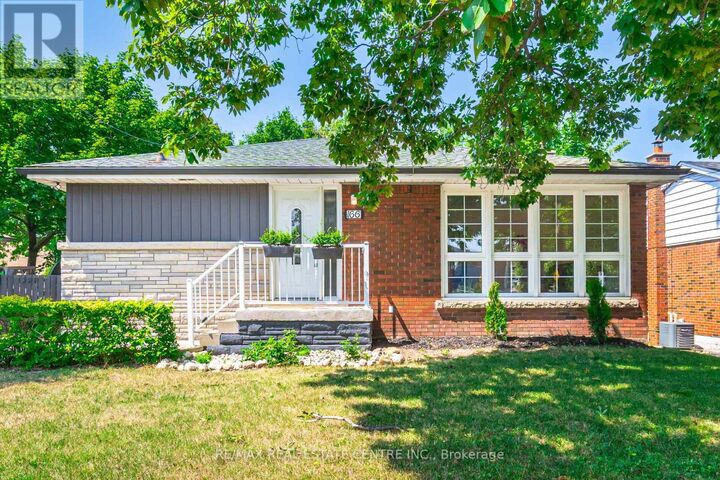 Property Photo:  166 Terrace Drive  ON L9A 2Z1 