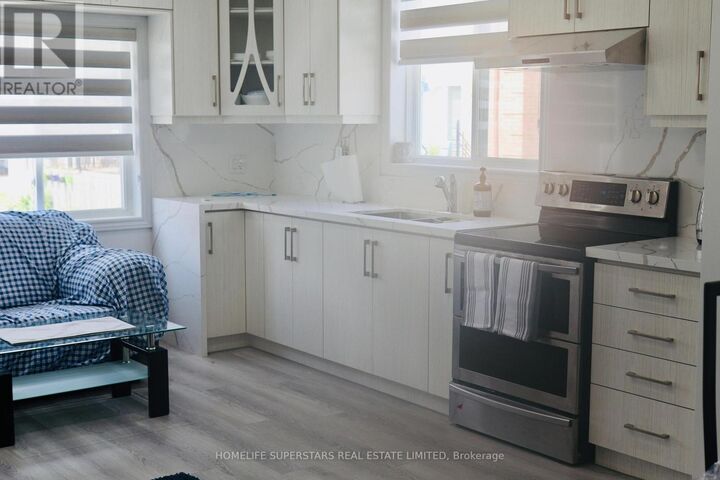 Property Photo:  28 Estateview Circle  ON L6P 0R6 