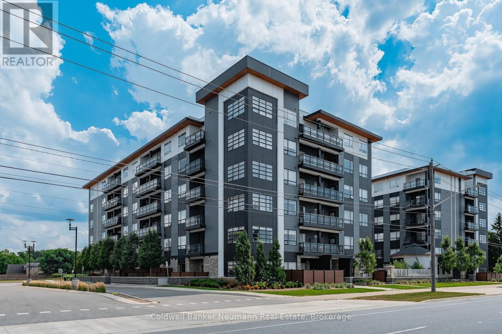 Property Photo:  247 Northfield Drive East 210  ON N2K 0H1 