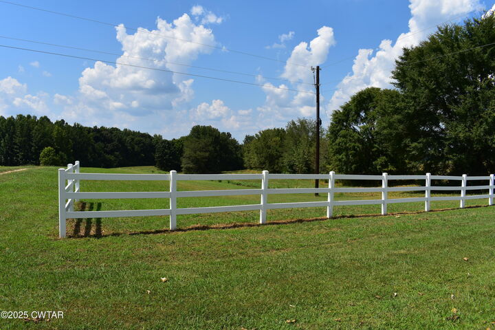 Property Photo:  715 Roundtree Lane  TN 38313 