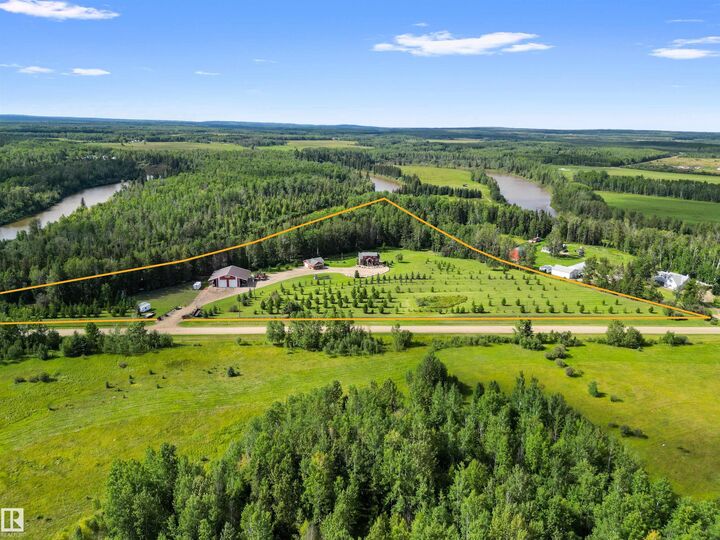 Photo de la propriété: 8432 Twp Road 502 AB T7A 2A3