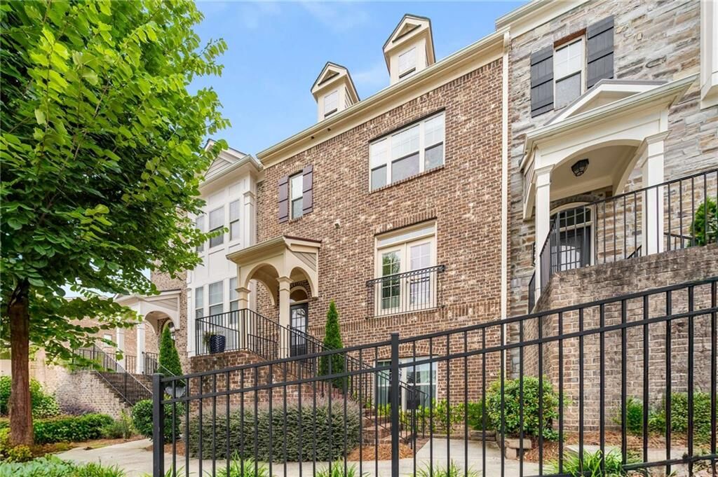 Property Photo:  4196 Morrison Way 11  GA 30341 