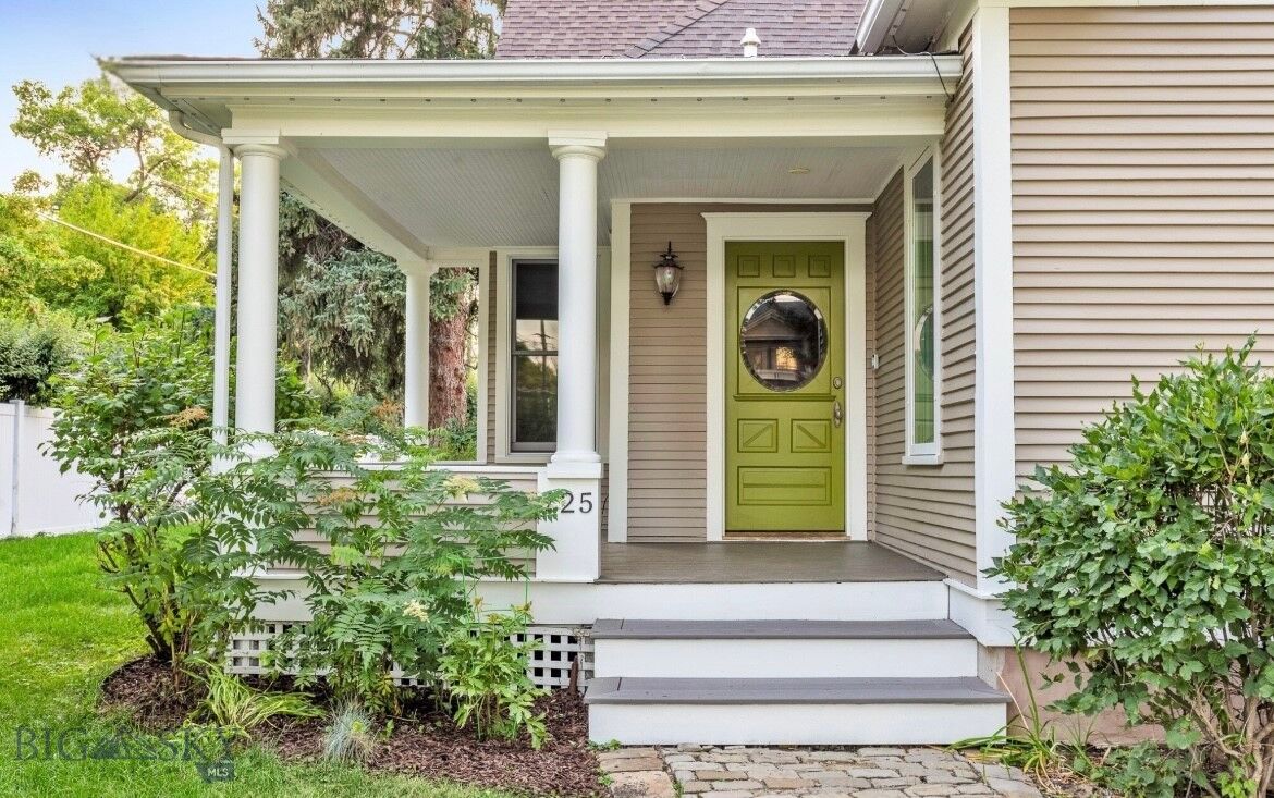 Property Photo: 725 S 3rd Avenue MT 59715