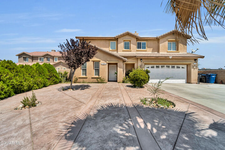 Property Photo:  619 W Ave H 13  CA 93534 