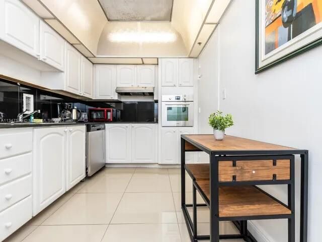 Property Photo:  3901 S Ocean Dr 12B  FL 33019 