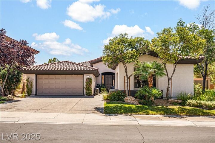 Property Photo:  7 Moraine Drive  NV 89052 