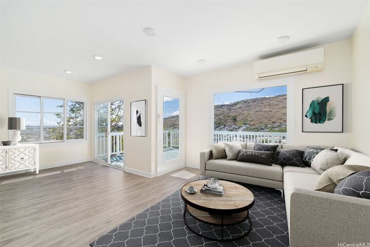 Property Photo: 1967 10th Avenue HI 96816
