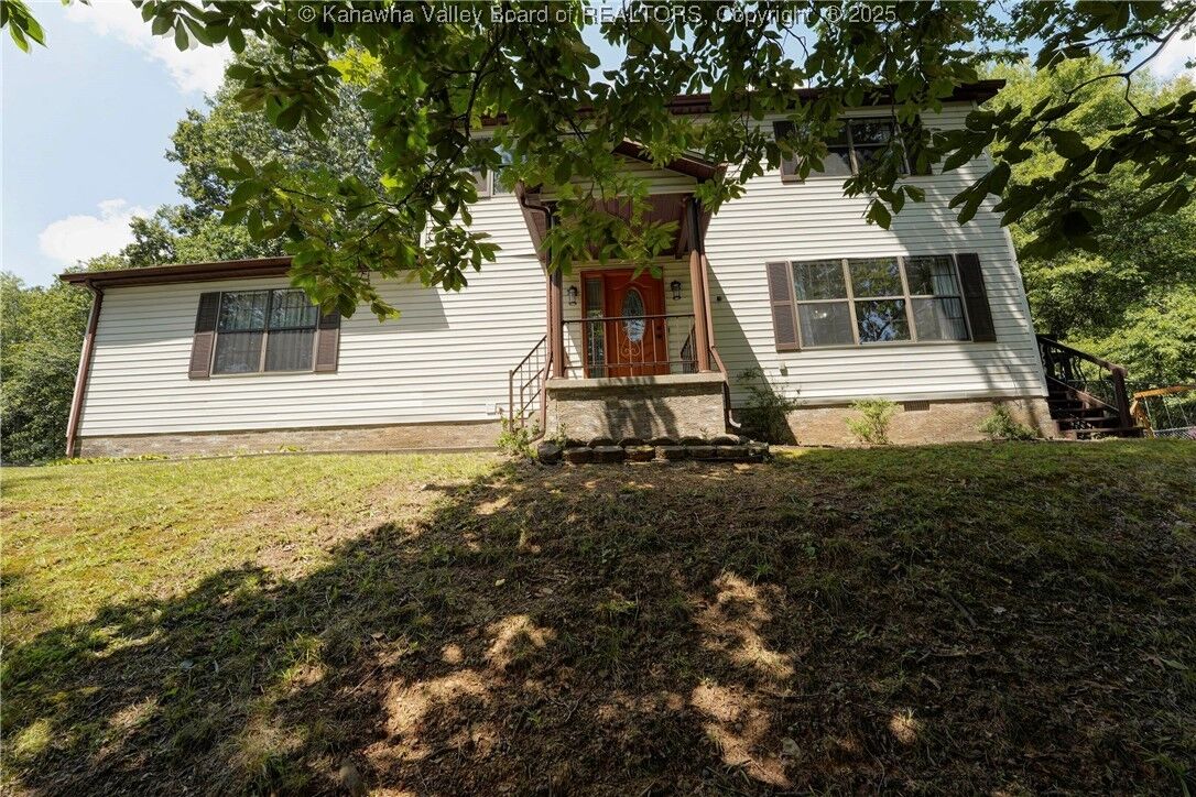 Property Photo:  7 Monterey Lane  WV 25313 