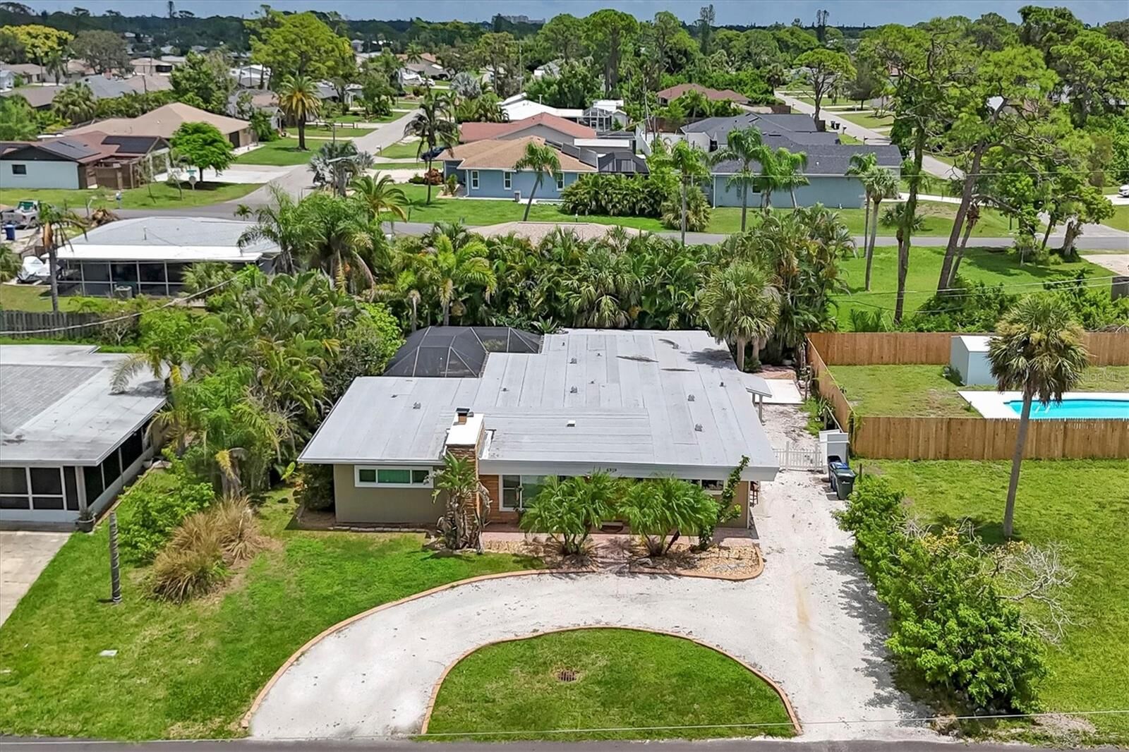 Property Photo:  4919 Lemon Bay Drive  FL 34293 