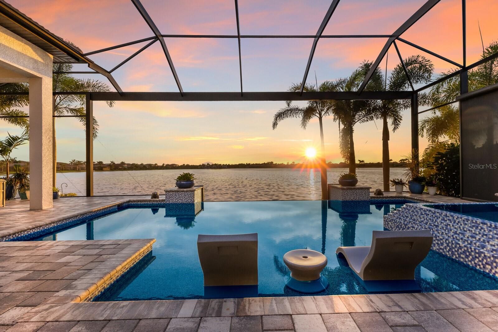 Property Photo:  284 Maraviya Boulevard  FL 34275 