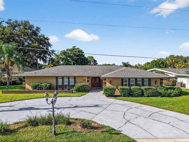 Property Photo:  2514 Tuscarora Trail  FL 32751