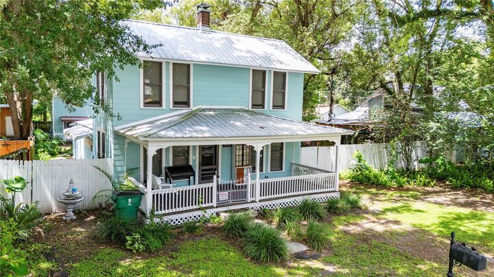 Property Photo: 5153 4th Street FL 33542