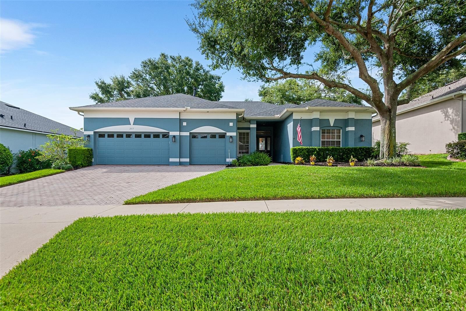 Property Photo:  2817 Falcon Ridge  FL 34711 