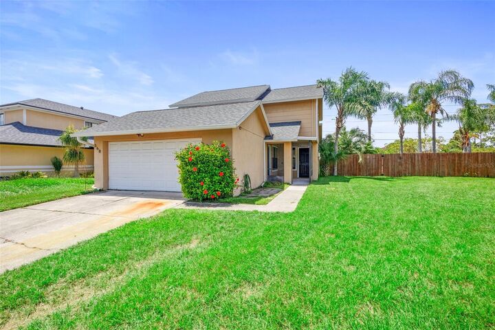 Property Photo: 368 Amethyst Court FL 32746