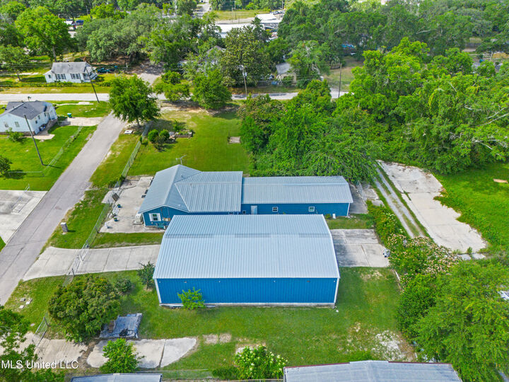 Property Photo: 2713 15th Avenue MS 39501