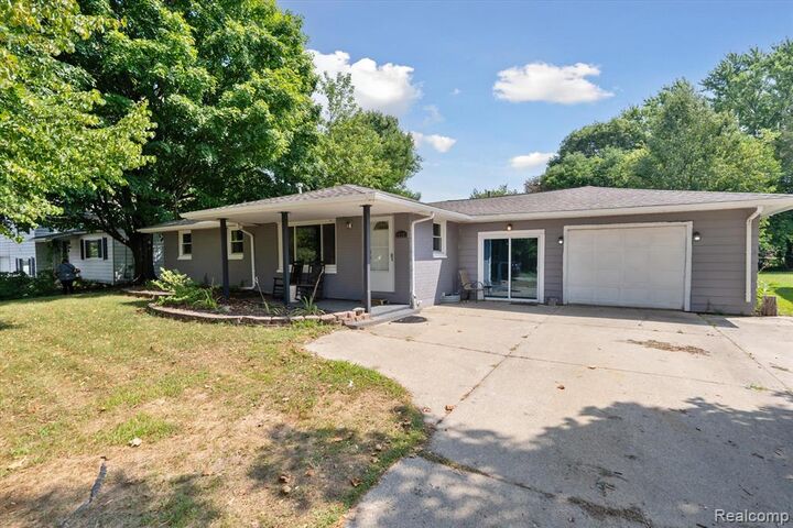 Property Photo:  15181 Charluene Drive  MI 48430 1403 