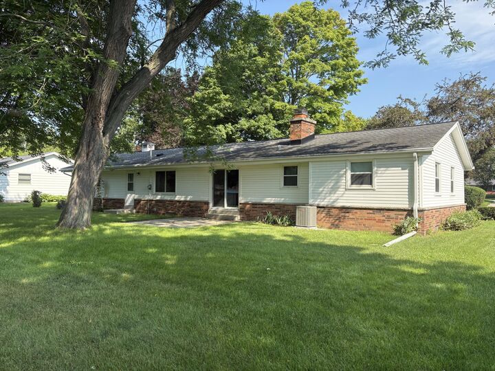 Property Photo:  6217 W Carolann Dr  WI 53223 