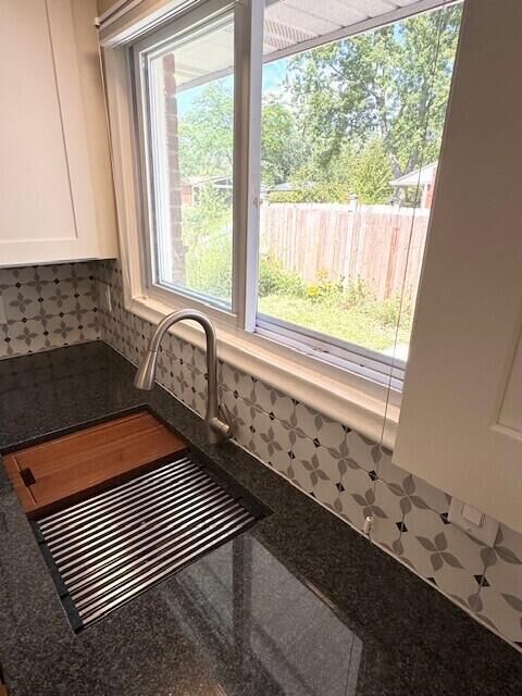 Property Photo:  1720 Avondale Avenue  MI 48103 
