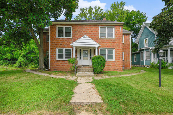 Property Photo:  74 Union Street S  MI 49017 
