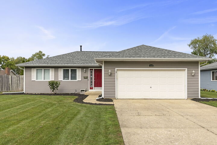 Property Photo: 1725 W Galena Boulevard IL 60506