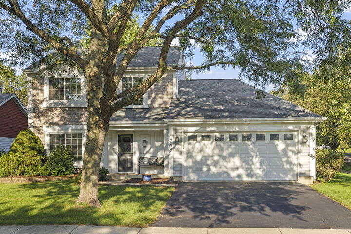 1768 Coach Drive  Naperville IL 60565 photo