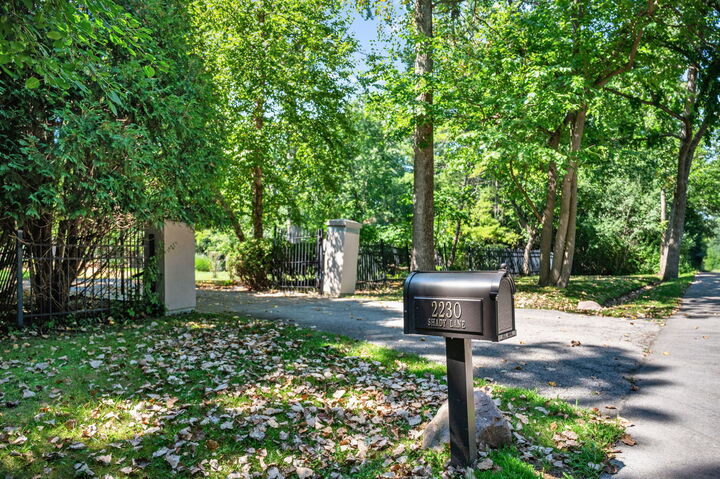 Property Photo:  2230 Shady Lane  IL 60035 