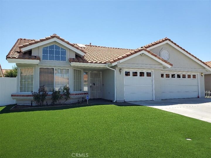 Property Photo: 2137 Garland Way CA 92545