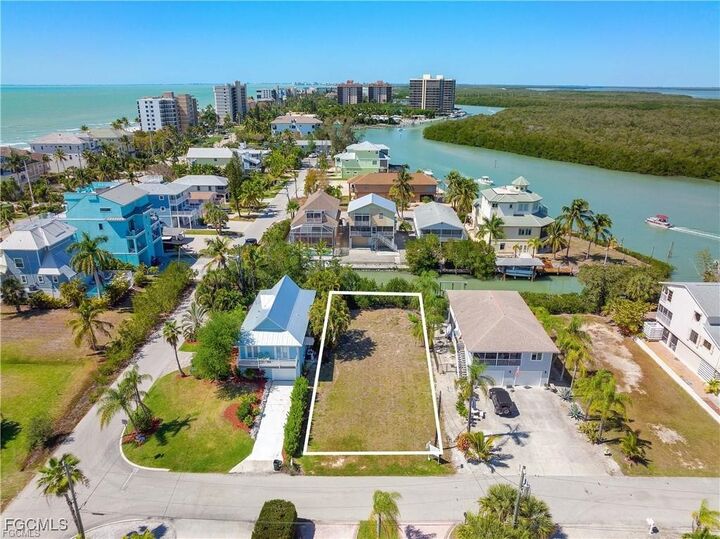 Property Photo: 6014 Cypress Lane FL 34134