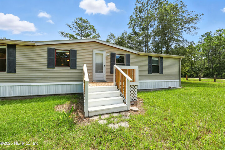 Property Photo:  1951 Friendly Place  FL 32068
