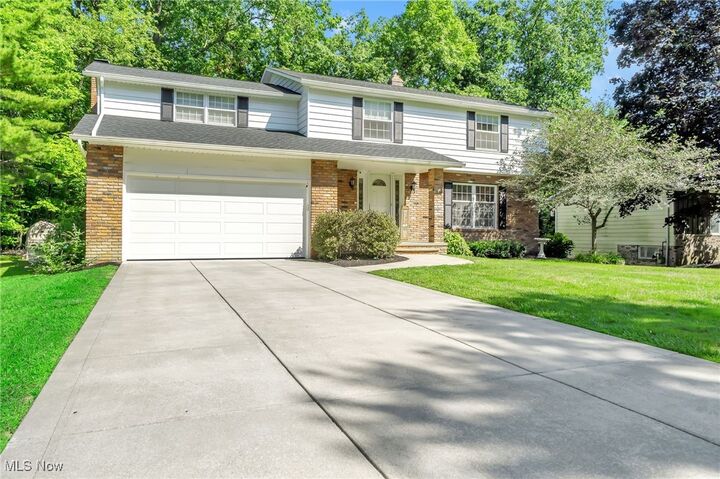 Property Photo:  38120 Fox Run Drive  OH 44139 