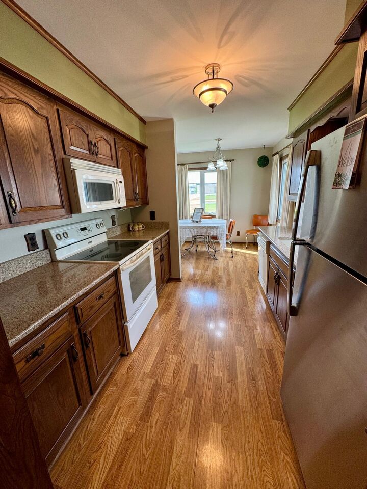 Property Photo:  1807 Minnesota Court NW  MN 56601 