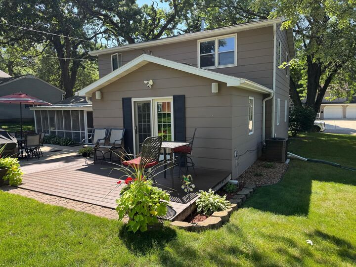 Property Photo:  209 Burr Oak Drive  MN 56007 