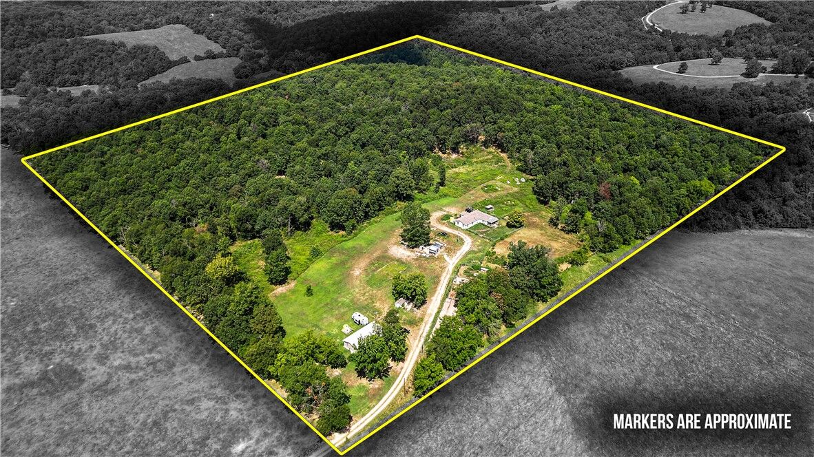 Property Photo: 2194 & 2196 Madison 8300 AR 72740