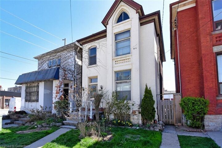 Property Photo:  248 Hughson Street N  ON L8L 4M3 