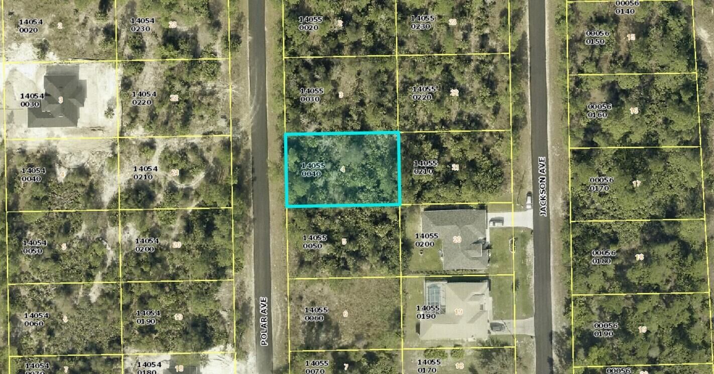 Property Photo: 2116 Polar Avenue FL 33920