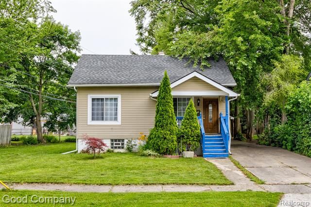 Property Photo:  419 Linden Avenue  MI 48073 