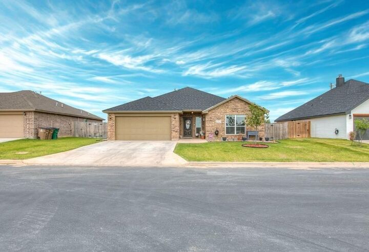 Property Photo: 5333 Coral Way TX 76904