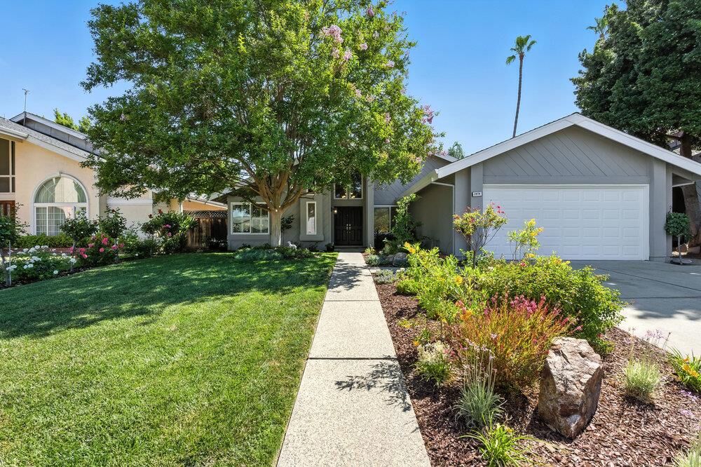 Property Photo:  2974 Faircliff Court  CA 95125 