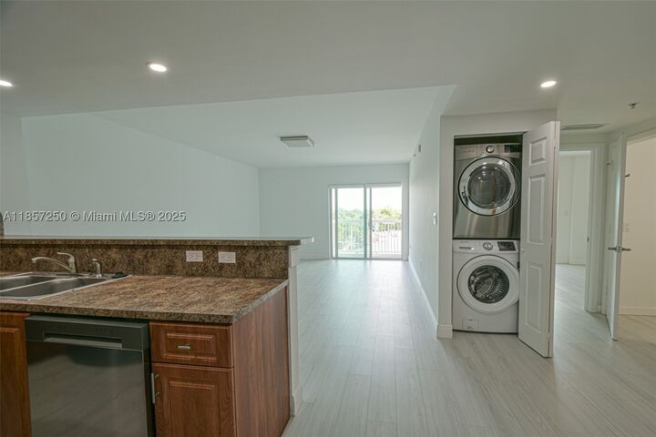Property Photo: 2740 SW 28th Ter 603 FL 33133