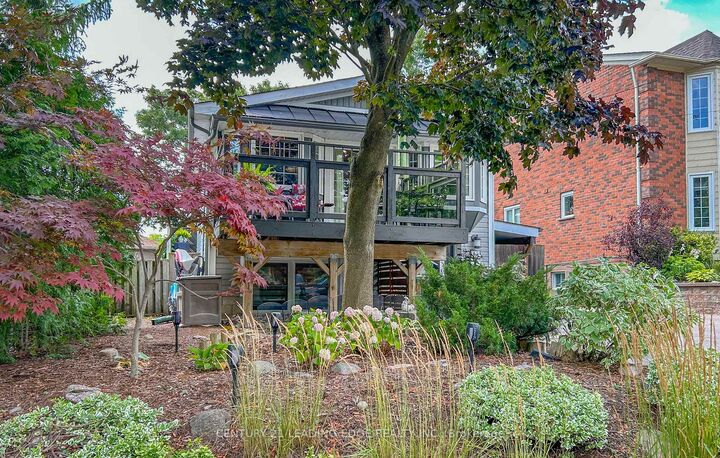 Property Photo: 12 Balson Boulevard ON L4A 2Y3