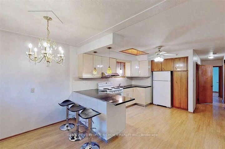 Property Photo:  122 Rifle Range Road Furnished  ON L8S 3B6 